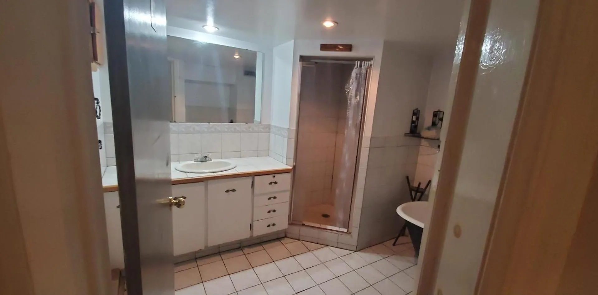 110 Cartier Street Appartement Ottawa 0*,  Canada